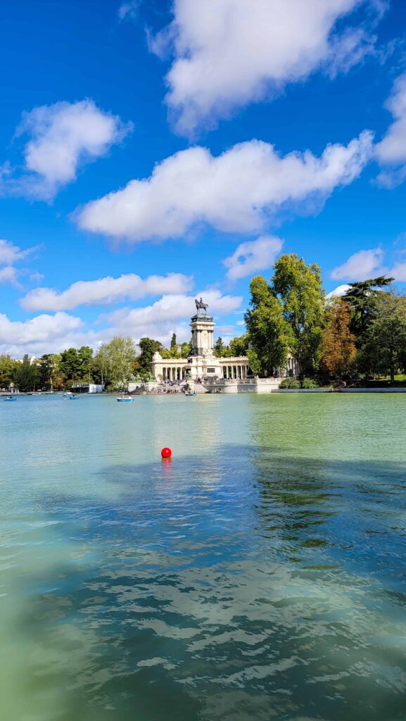 what to see in madrid in 5 days: el retiro park