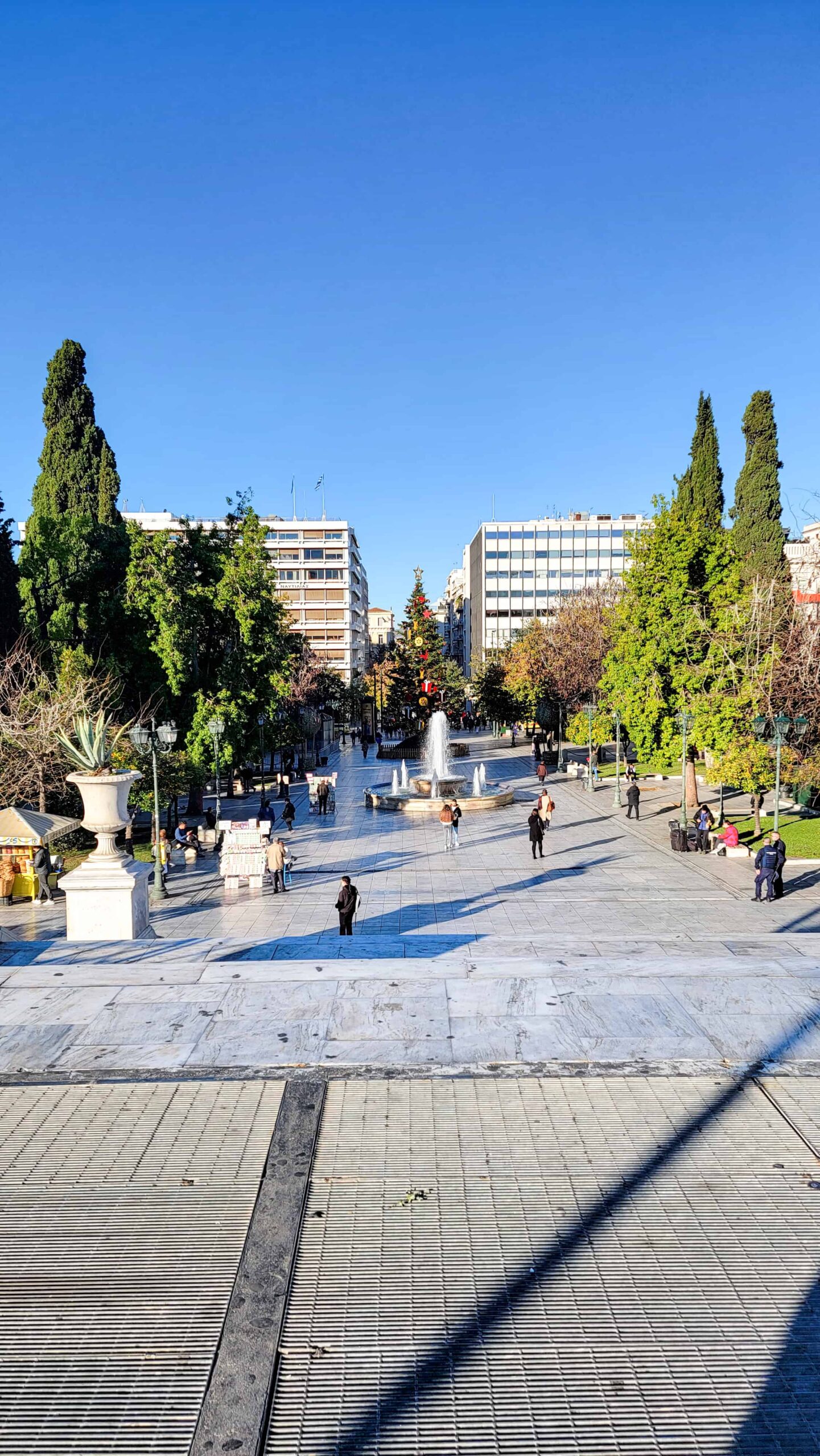 syntagma square, one of the most instagrammable places in athens