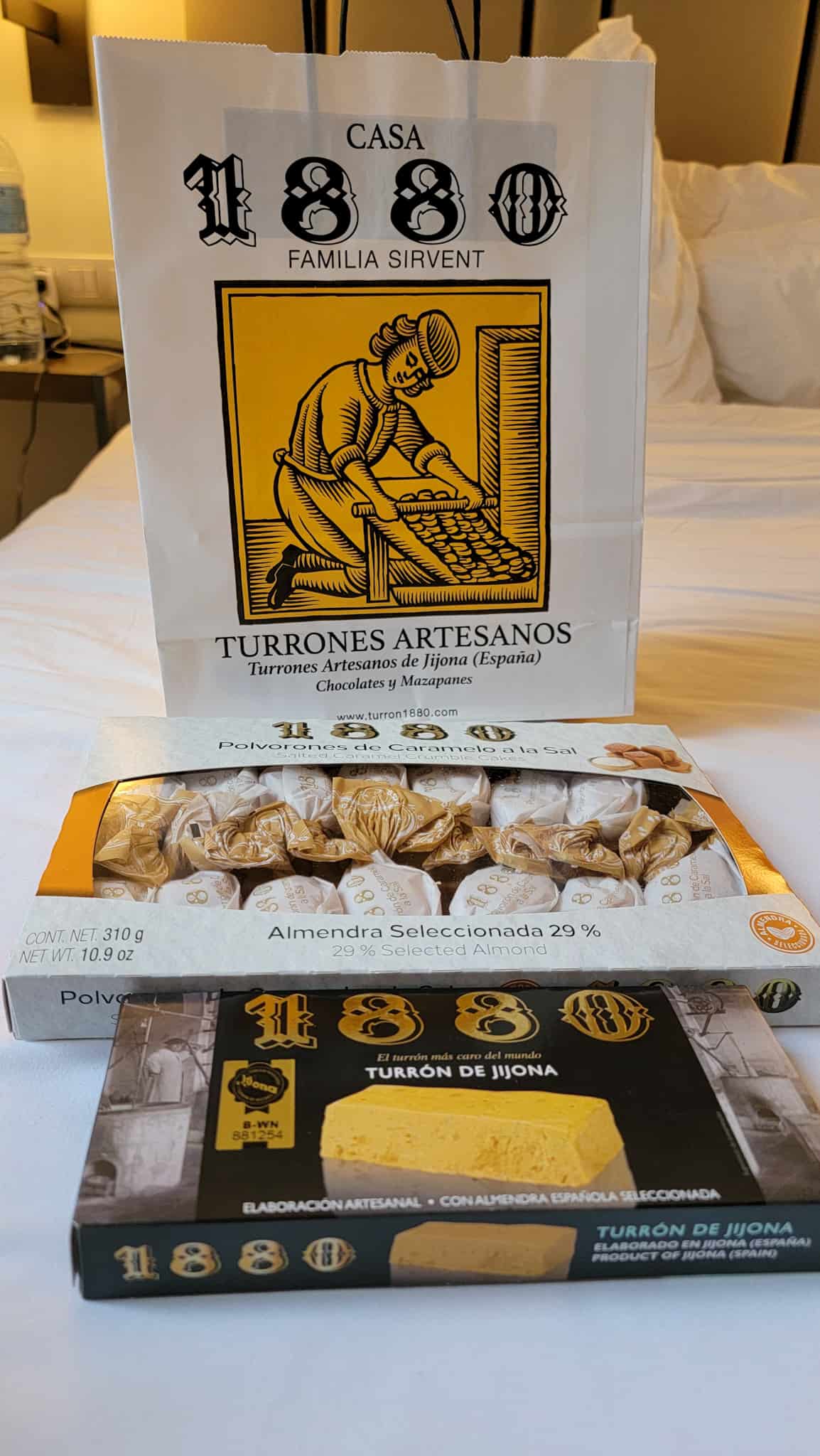 a box of polvorones and a bar of turon, the prefect spanish sweets to bring home