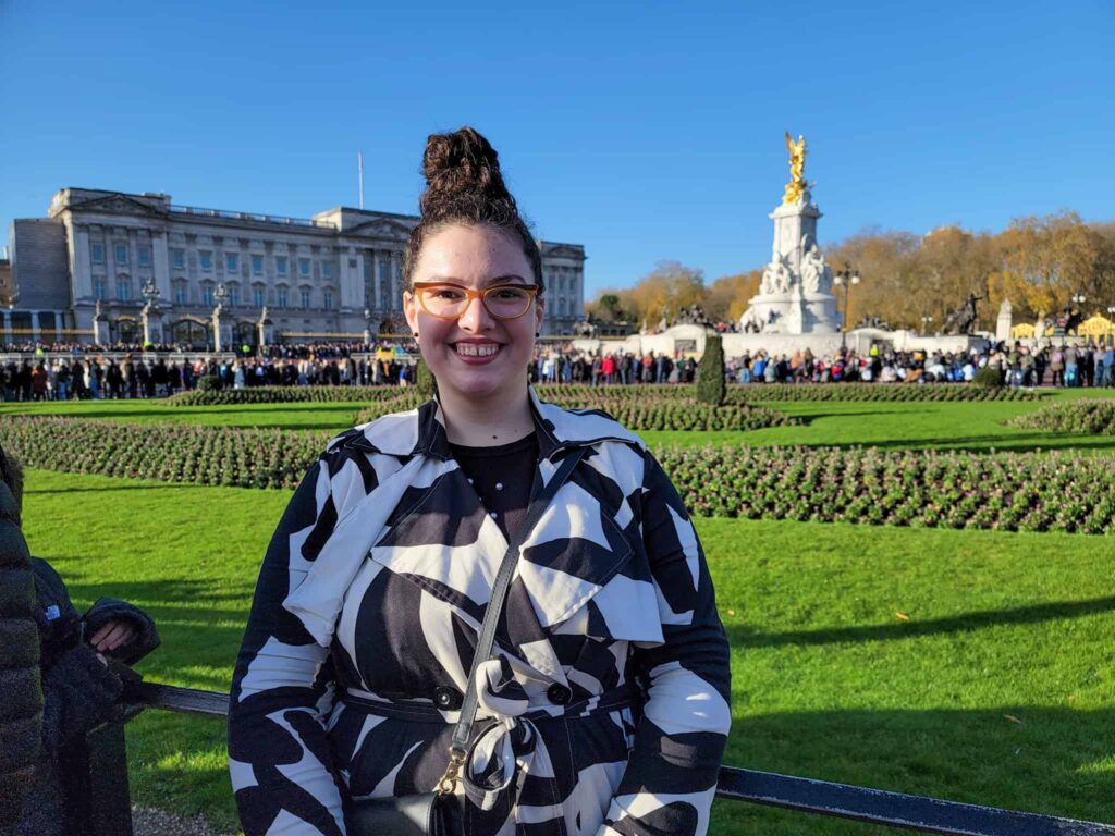 me in front of buckingham palace during my solo female travel to london
