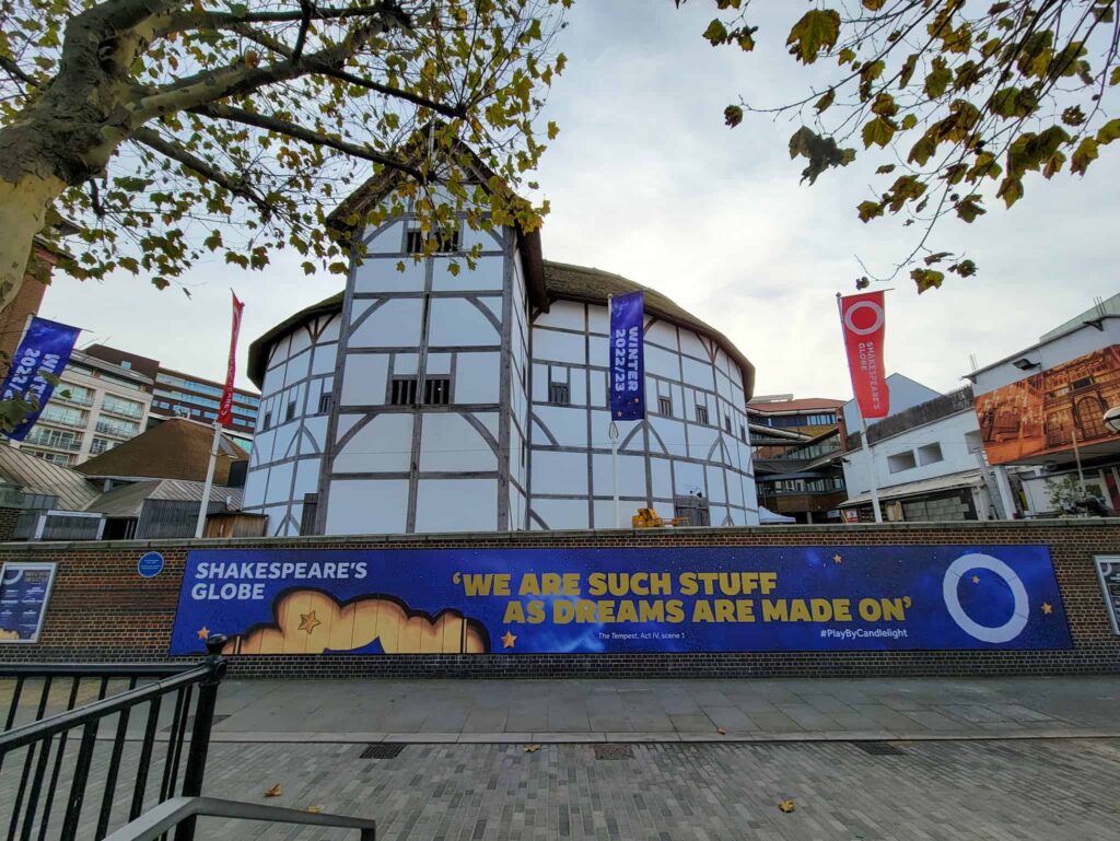 replica of shakespeare's globe theatre