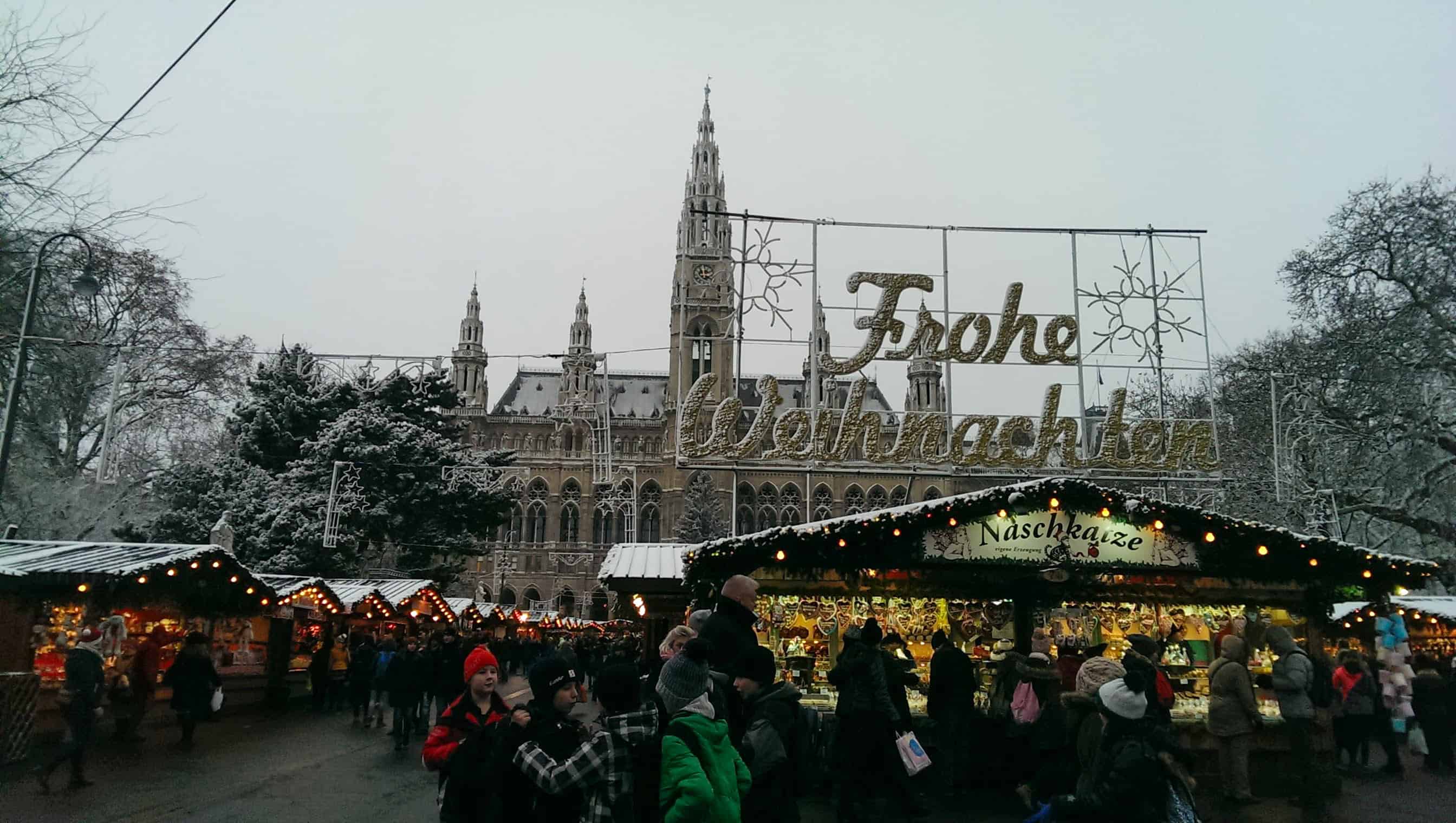 christmas market in vienna in front of city hall