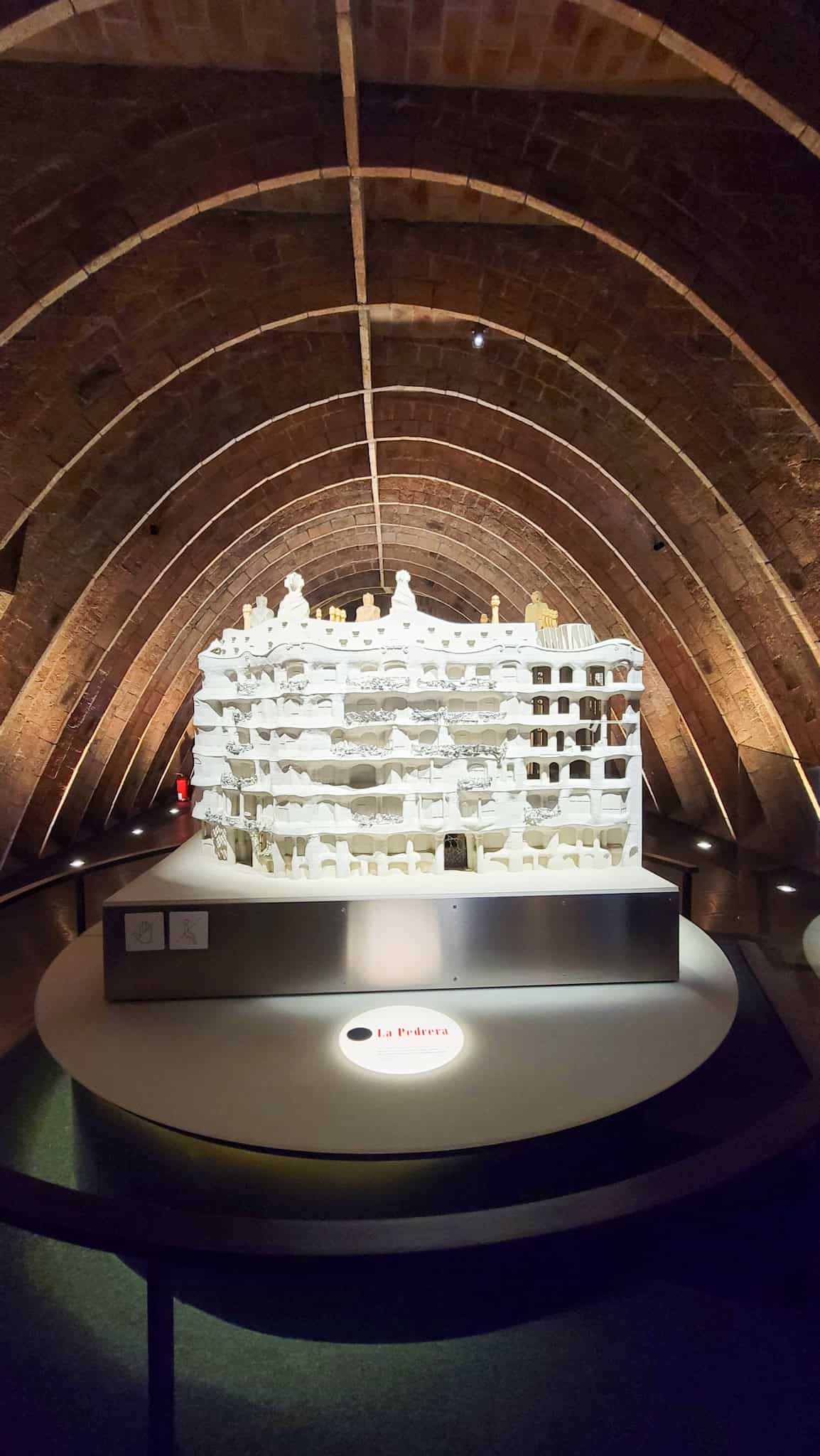 layout of casa mila