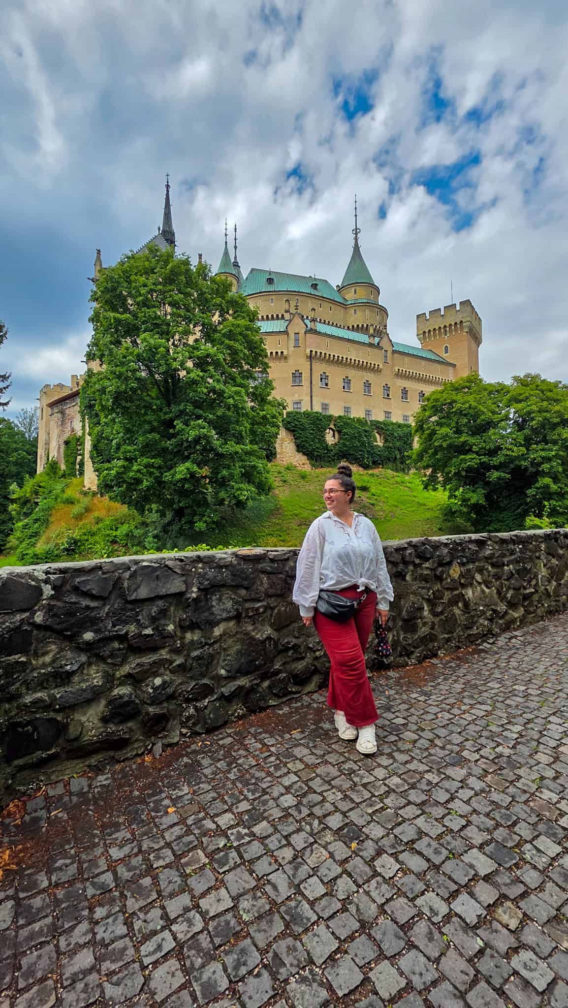 the author in front of bojnice castle