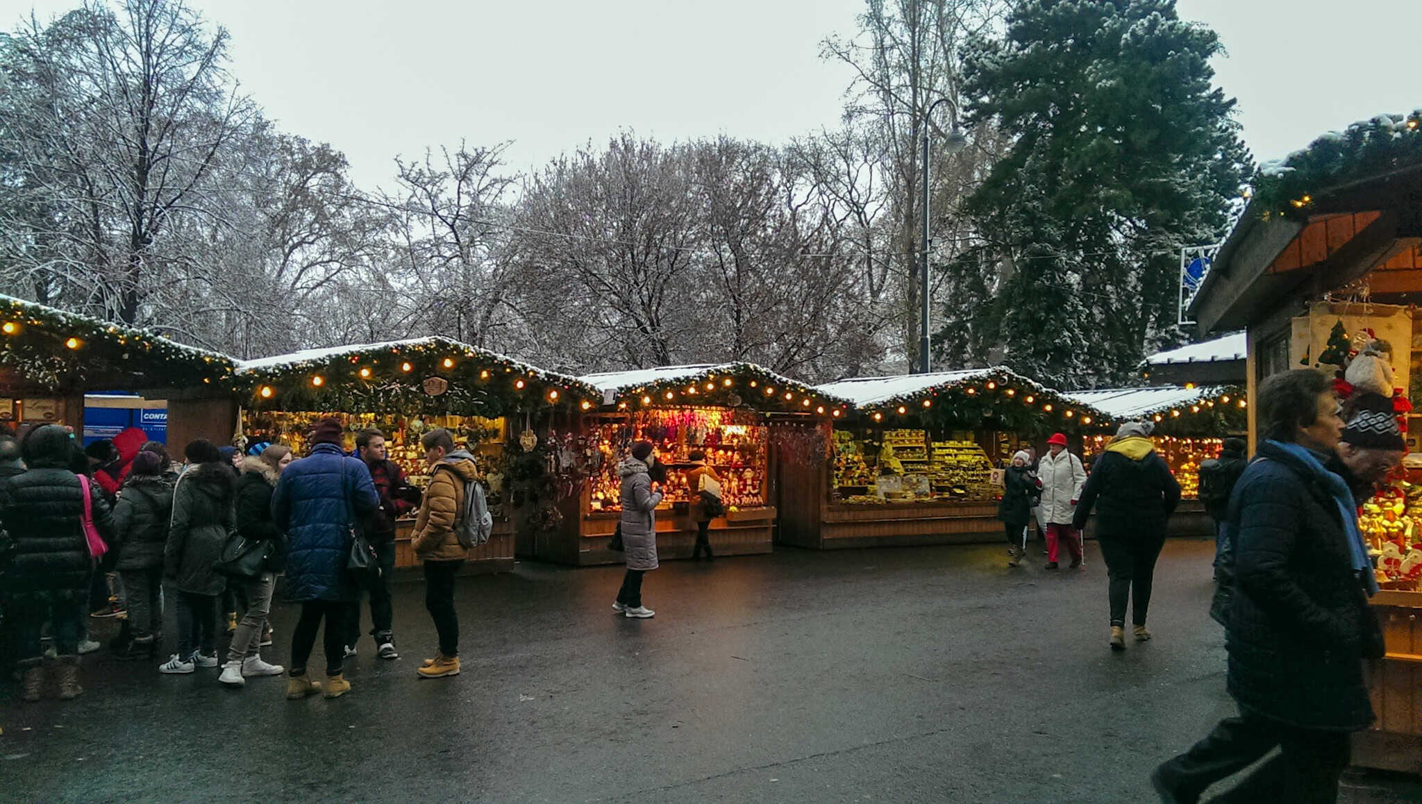where to stay in Vienna for Christmas markets: stalls at vienna christmas market in front of the city hall