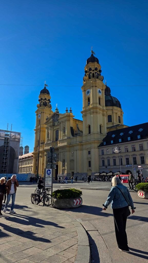 a church in odeonsplatz