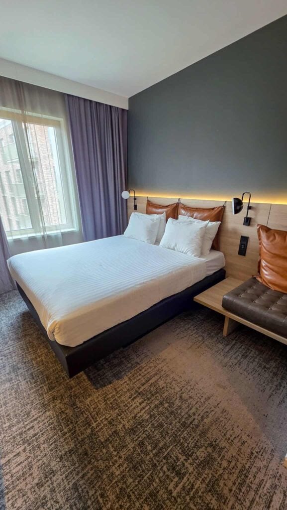 where to stay in edinburgh: the bed in the author's room at moxy edinburgh