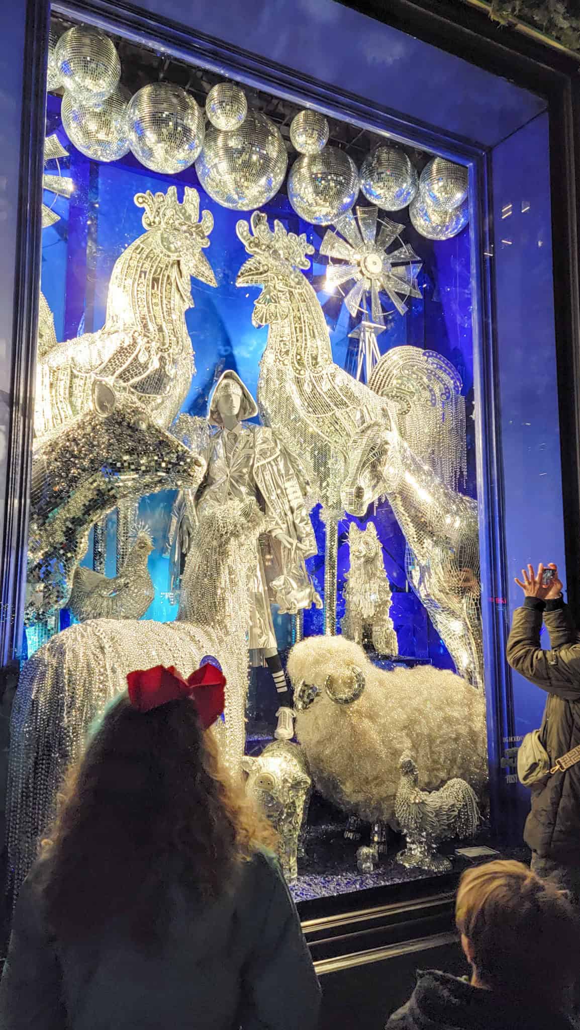 window decorations for christmas at macy's